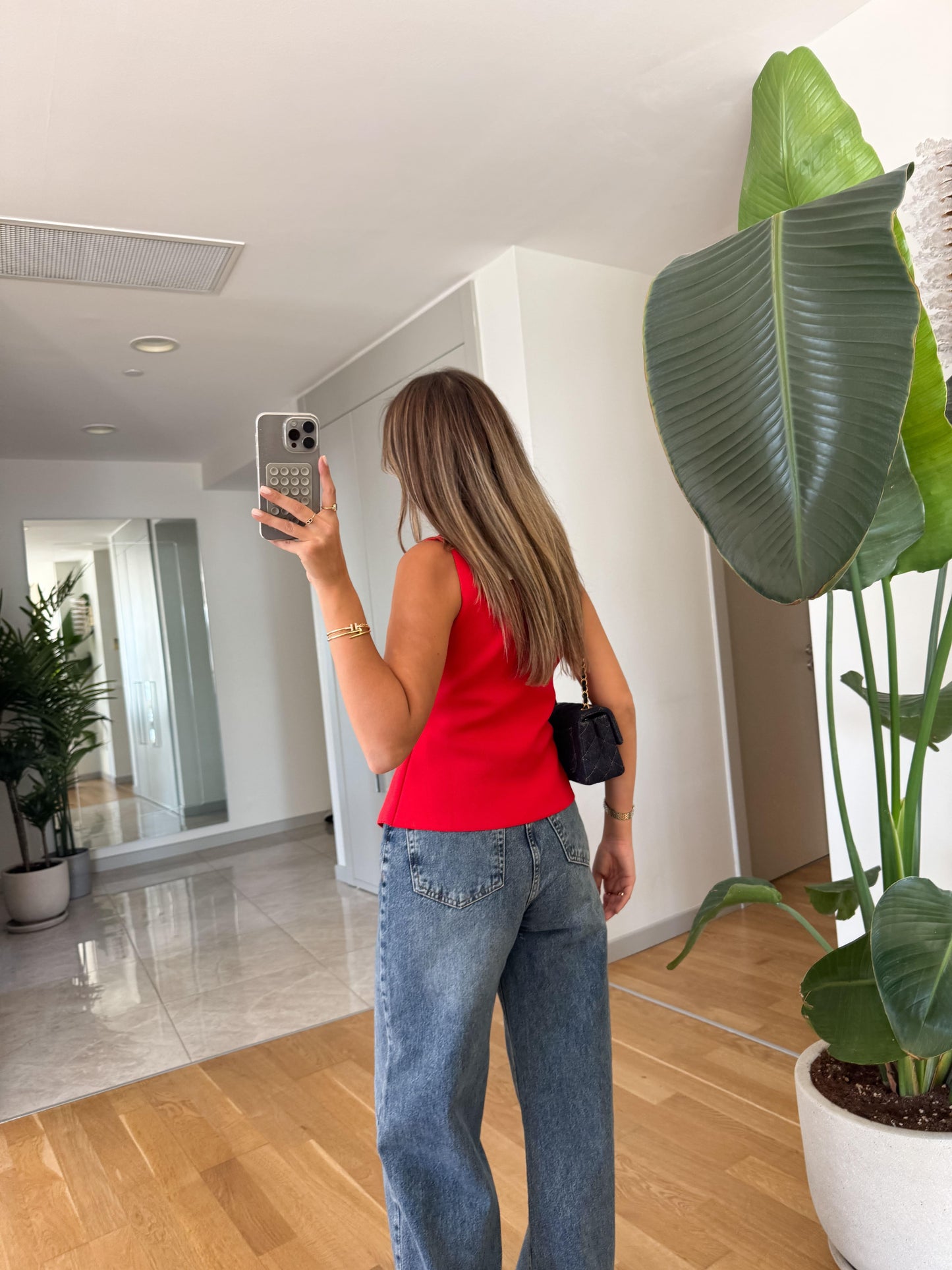 جرزة احمر بأزرار ذهبي - KP4253