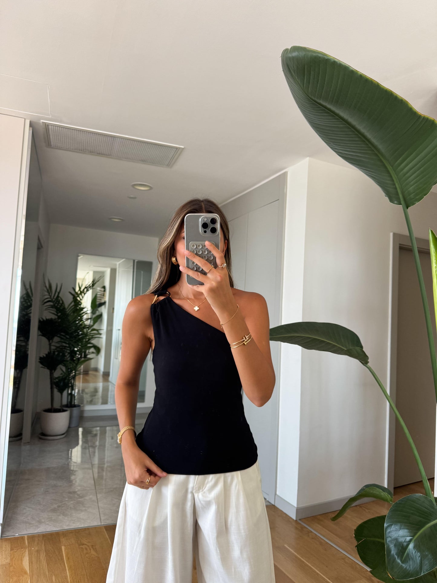 بلوزة اسود بكتف - KP4226