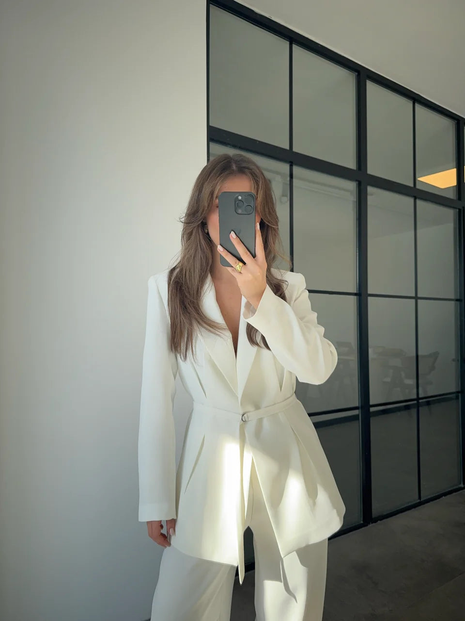 طقم رسمي ابيض - KP1176