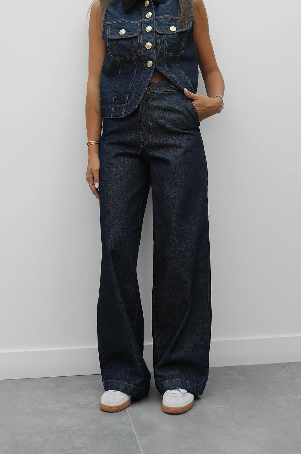 طقم جينز ڤيست مع بنطلون - KP1398