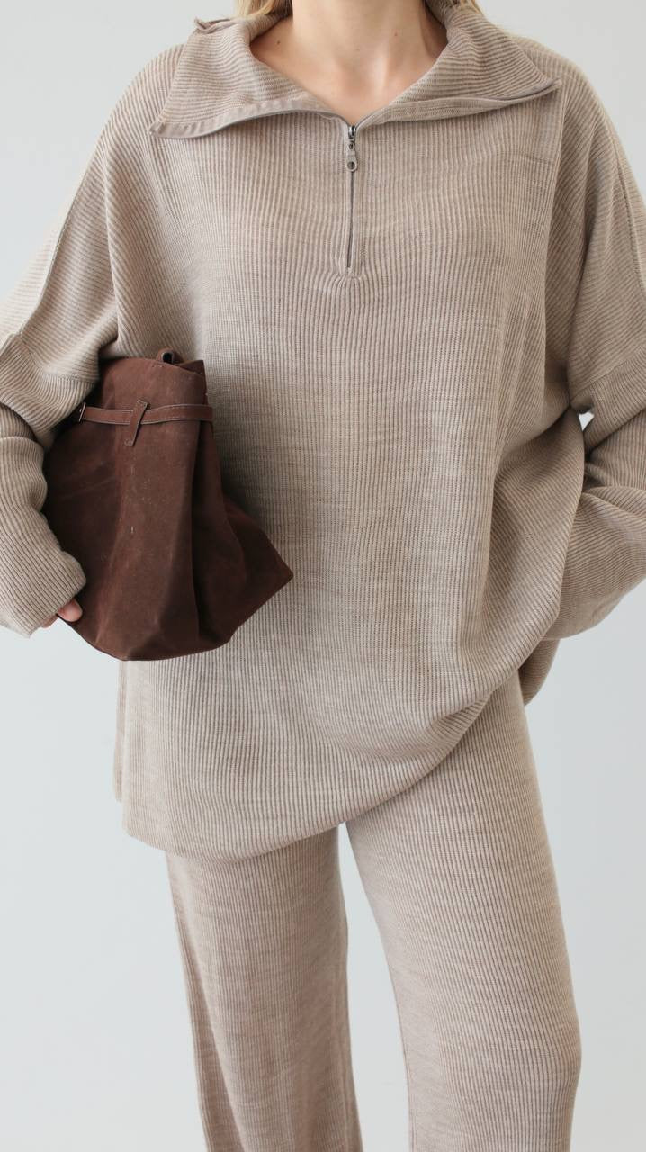 طقم بيج غامق بسحاب - KP1436