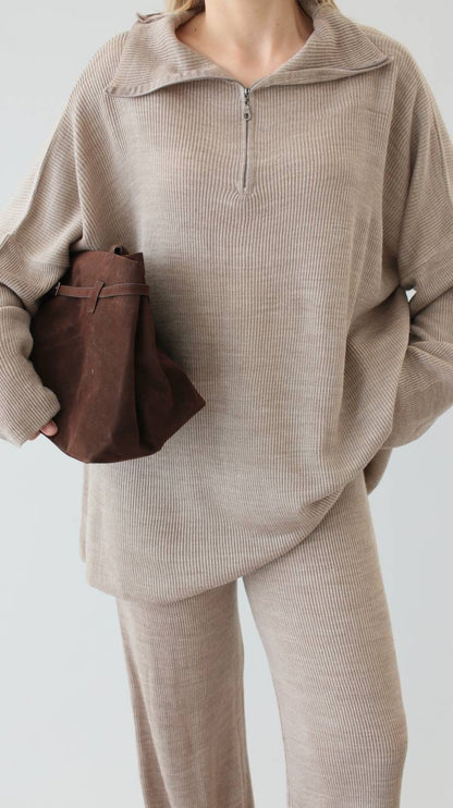 طقم بيج غامق بسحاب - KP1436