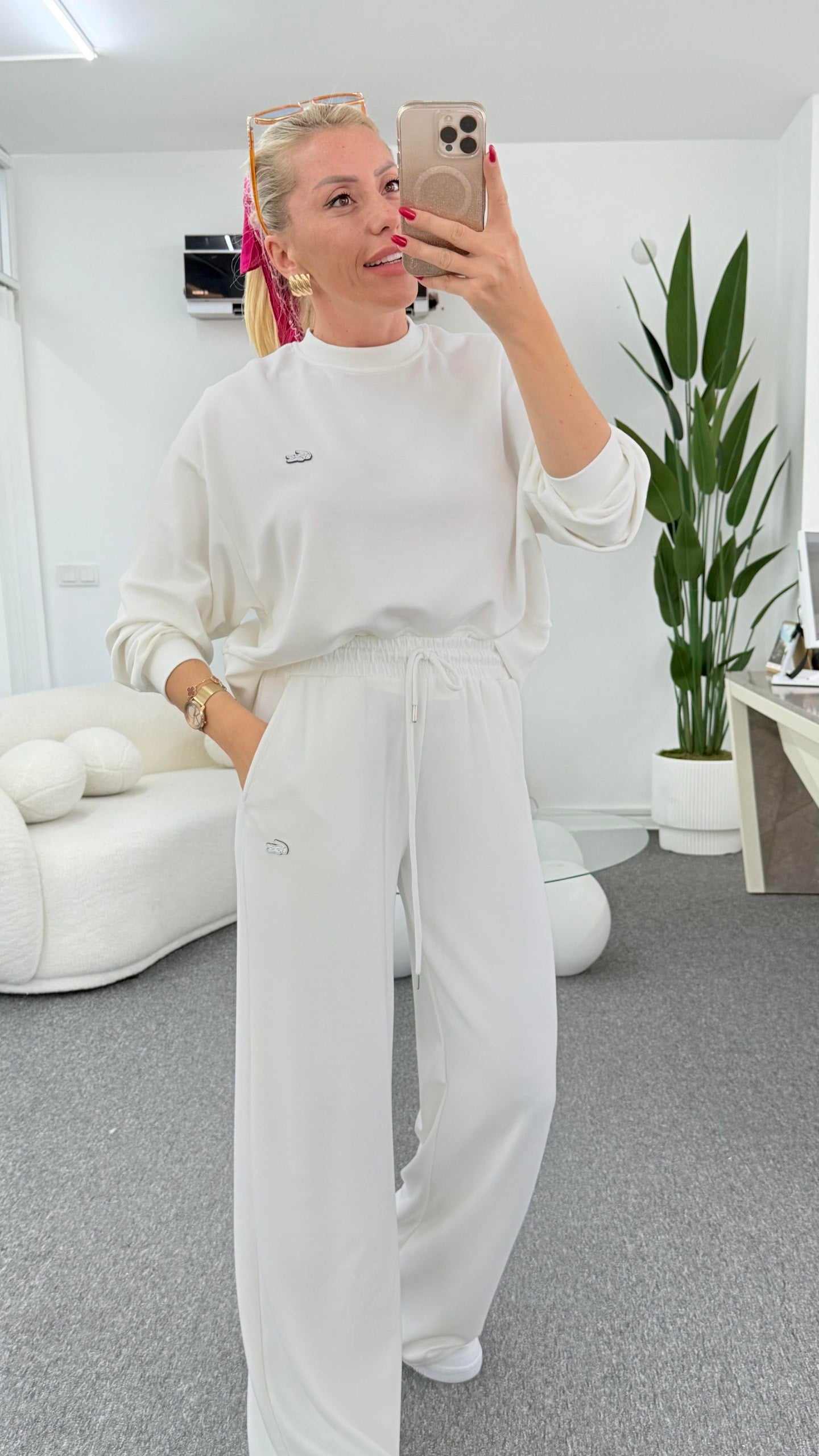 طقم لاكوست ابيض - KP1383