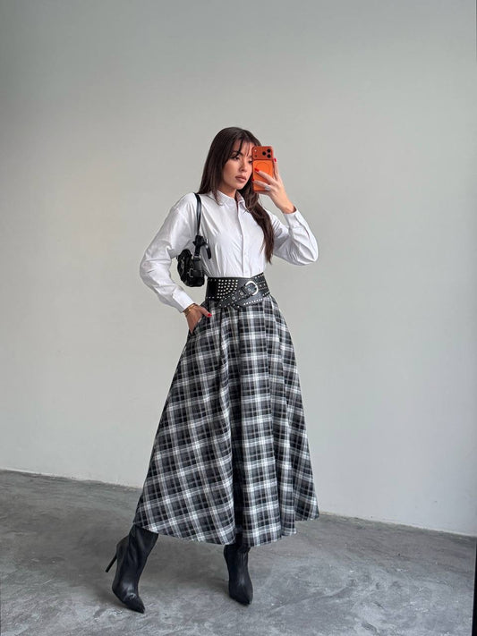 تنورة كاروهات اسود - KP6021