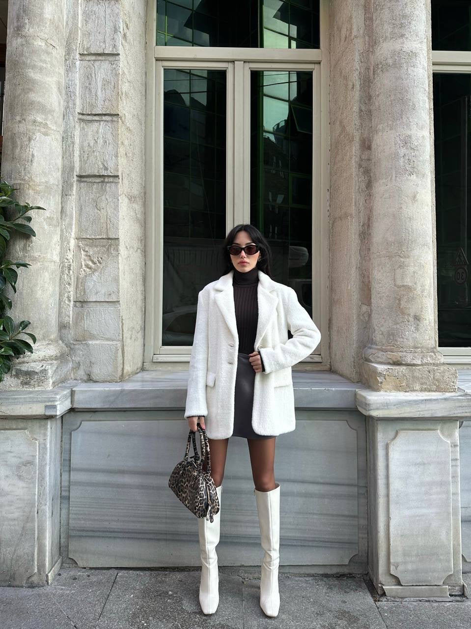 بليزر فرو ابيض - KP7213