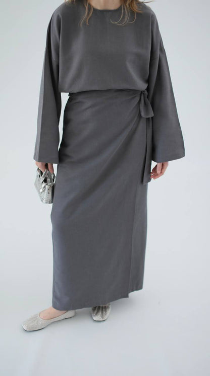 طقم بلوزة مع تنورة ربط رمادي - KP1281