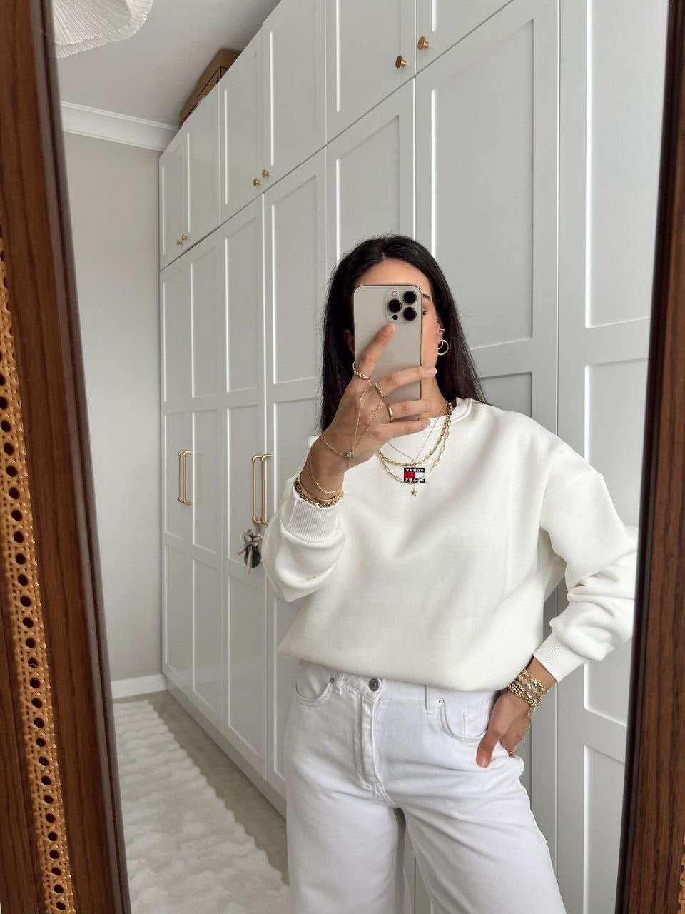 بلوزة ابيض تومي Tommy  - KP4302