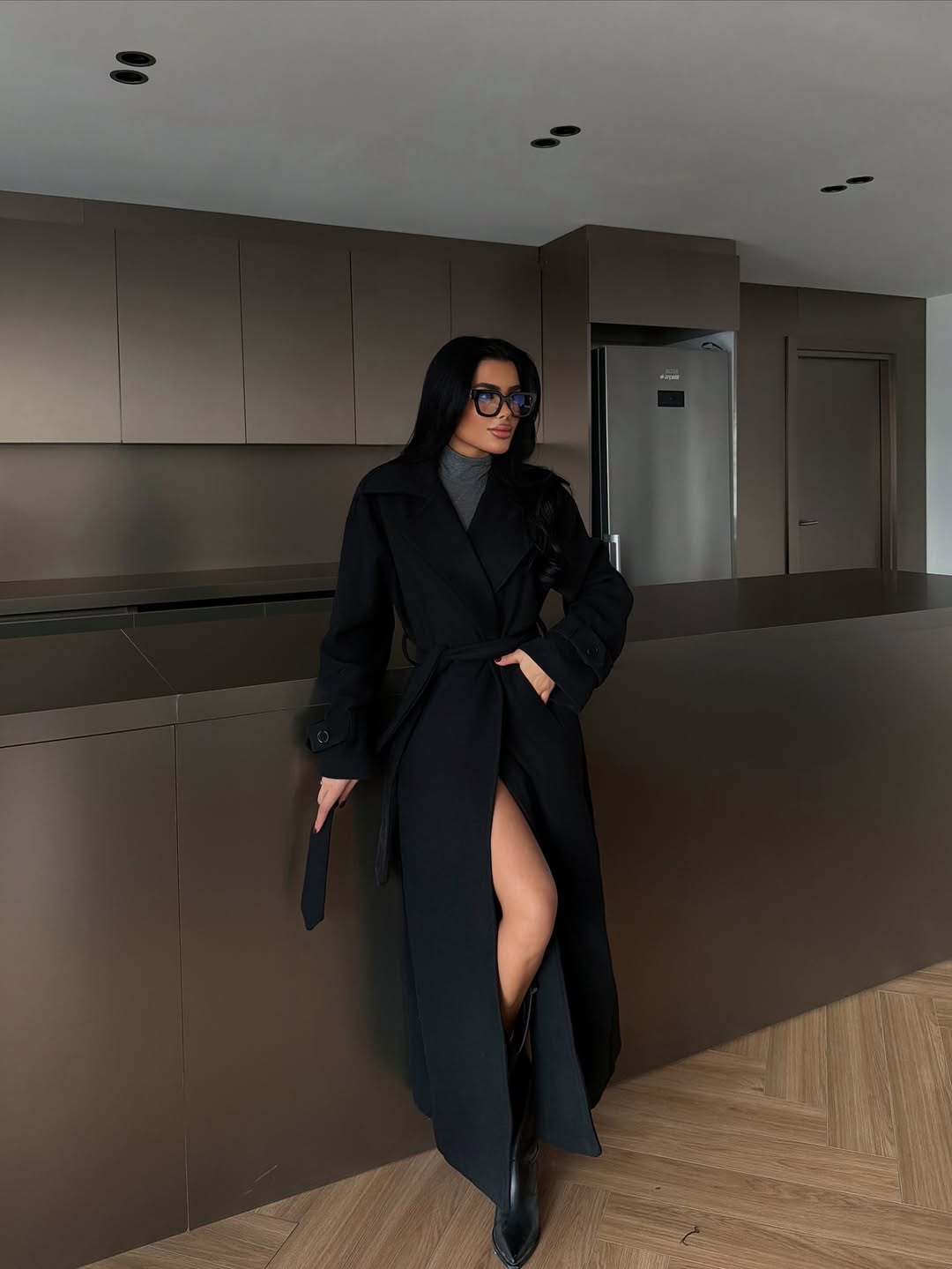 جكيت اسود بحزام - KP7168