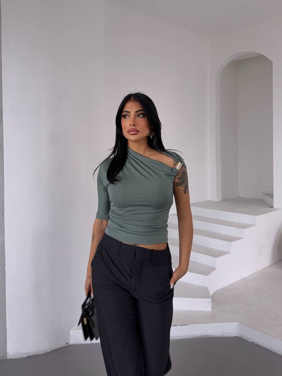 بلوزة لايكرا زيتي - KP4198