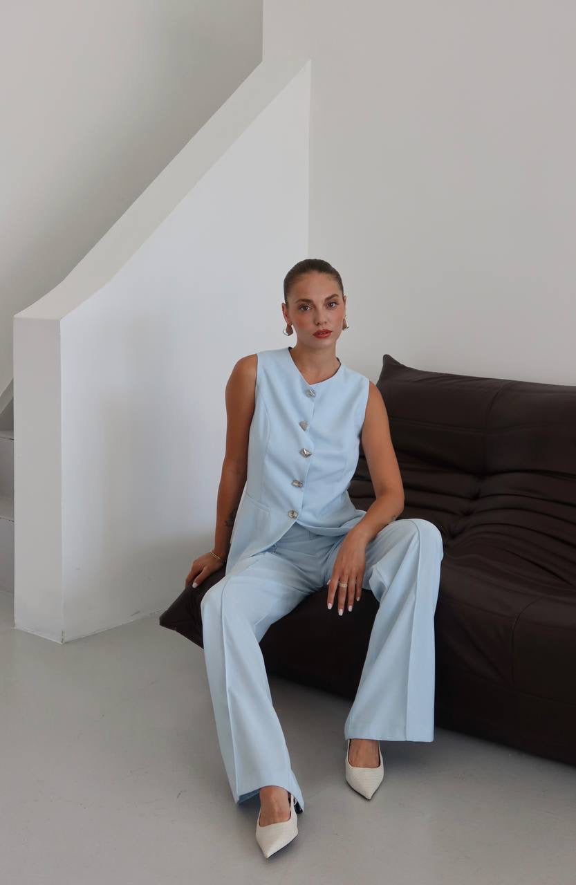 طقم ڤيست مع بنطلون ازرق - KP1302