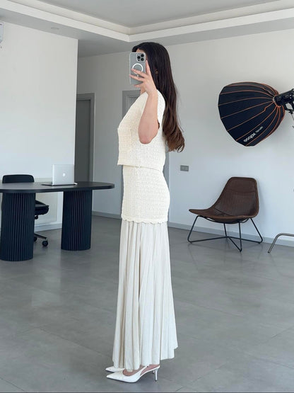 طقم بلوزة مع تنورة بيج - KP1363