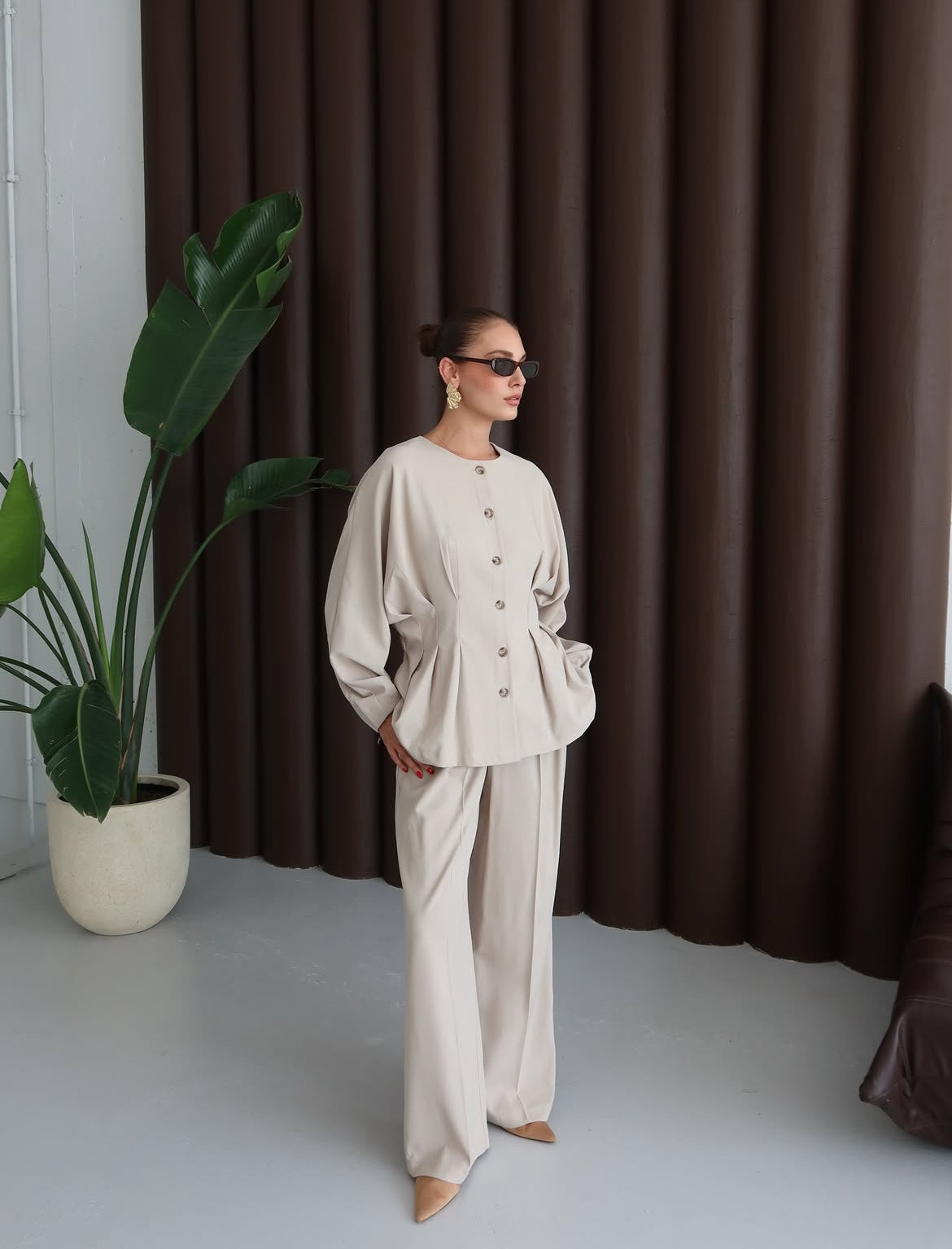 طقم جكيت مخصر مع بنطلون بيج - KP1344