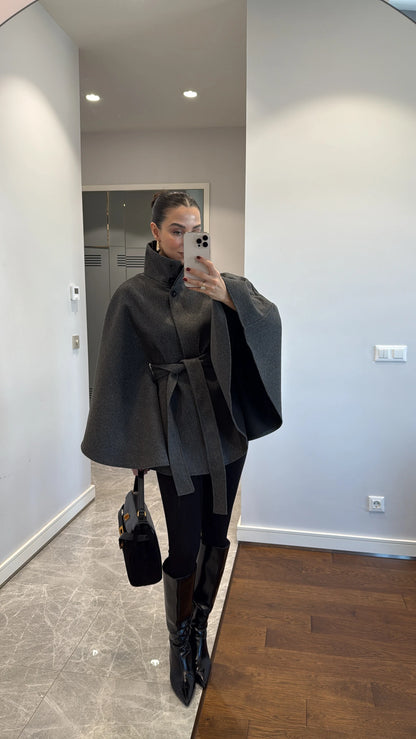 جكيت بقبة مع ربطة رمادي - KP7086