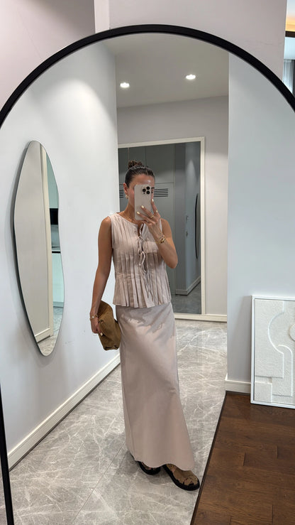 طقم بلوزة مع تنورة بيج - KP1231