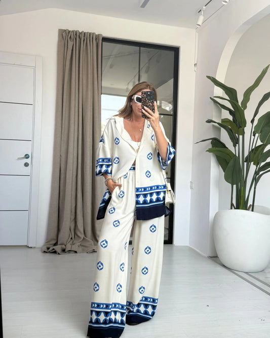 طقم ازرق وابيض - KP1300