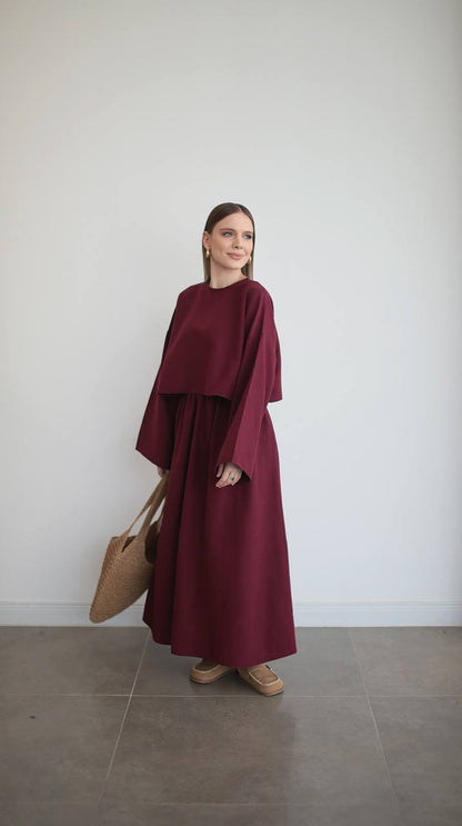 طقم بلوزة مع تنورة خمري - KP1306