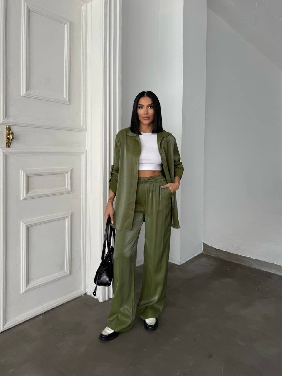 طقم قميص مع بنطلون زيتي - KP1296