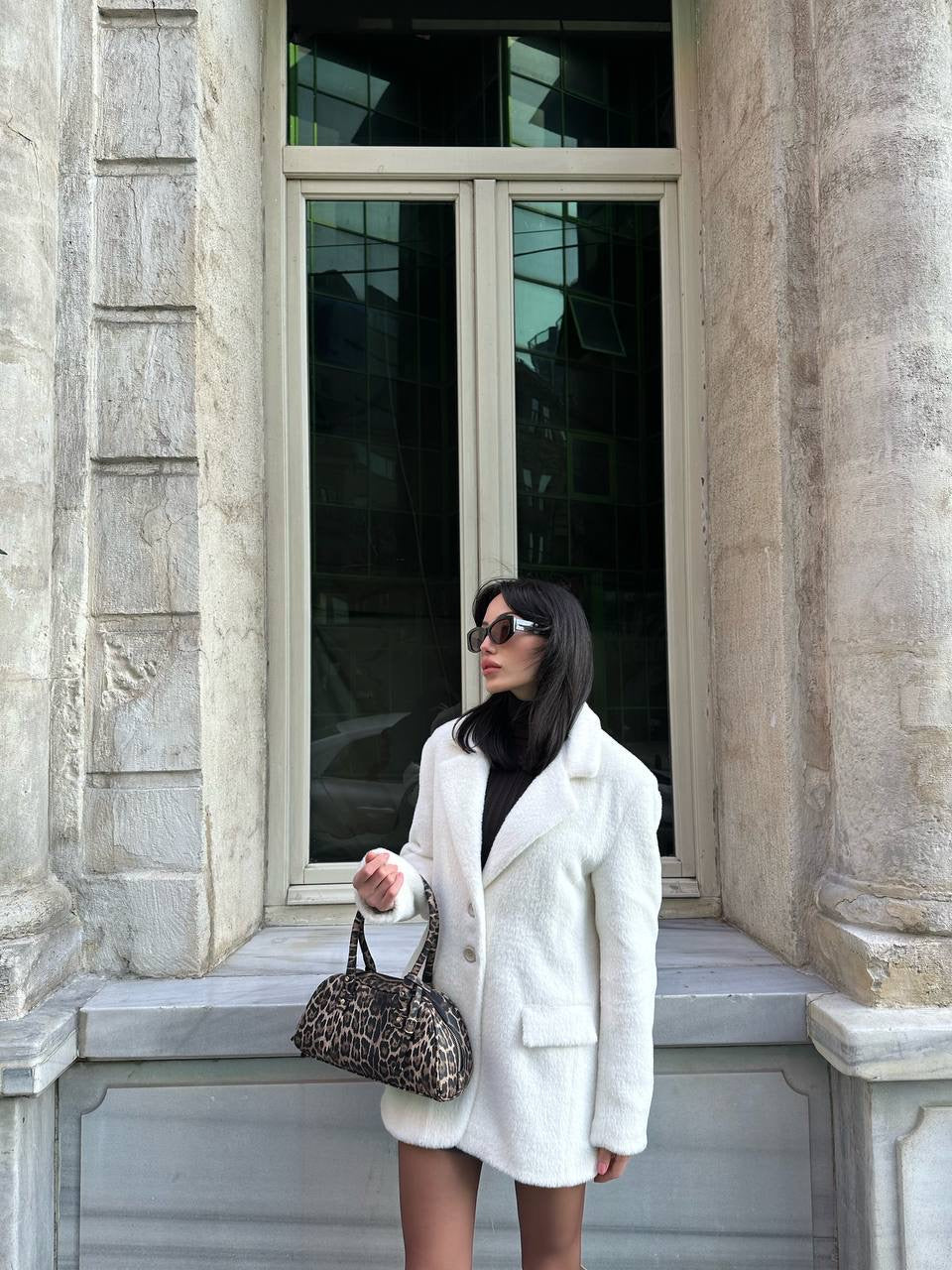 بليزر فرو ابيض - KP7213