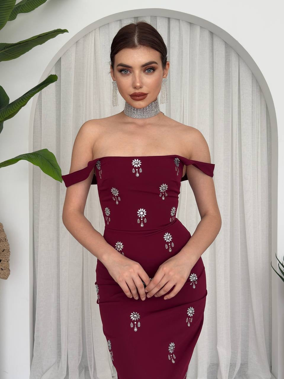 فستان عنابي بكرستال - KP2181