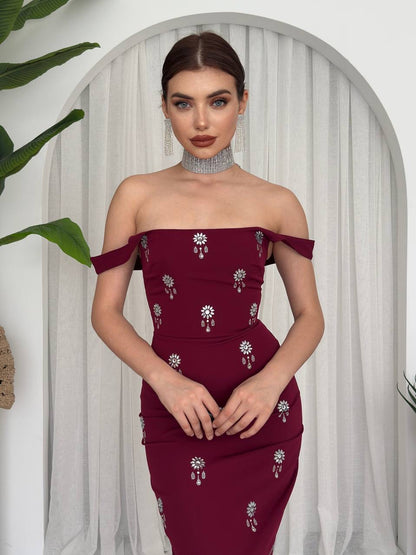 فستان عنابي بكرستال - KP2181