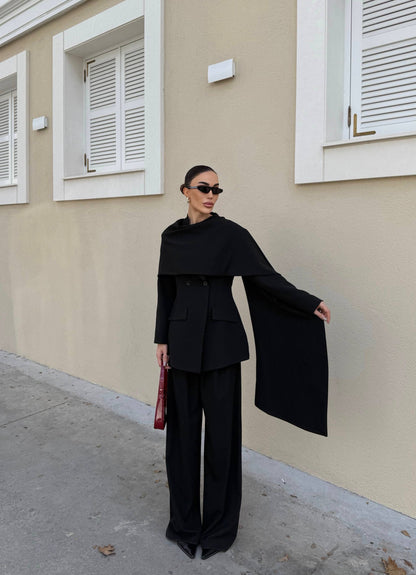 طقم بليزر مع لفحة وبنطلون اسود - KP1463