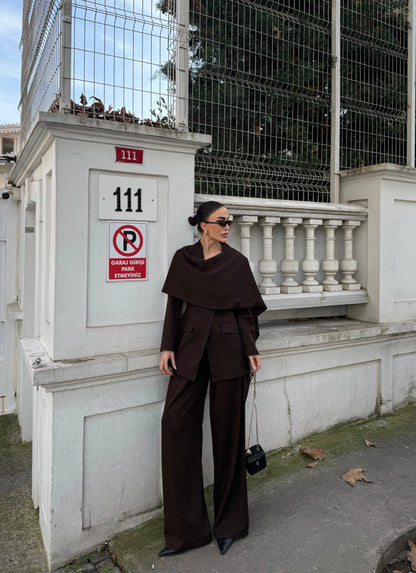 طقم بليزر مع لفحة وبنطلون بني - KP1463