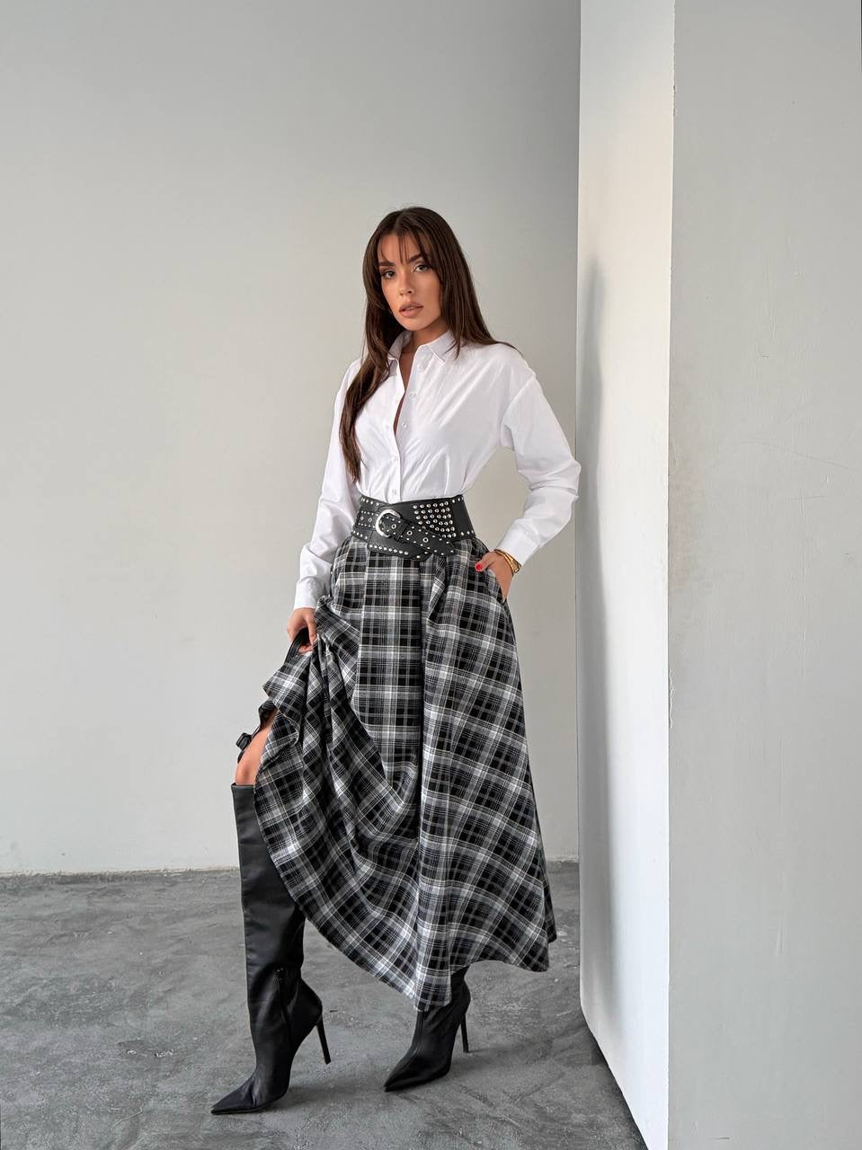 تنورة كاروهات اسود - KP6021