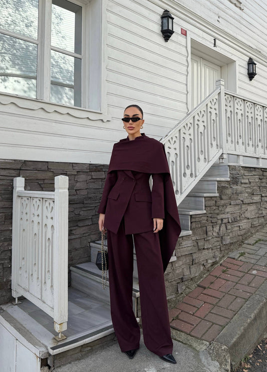 طقم بليزر مع لفحة وبنطلون عنابي - KP1463