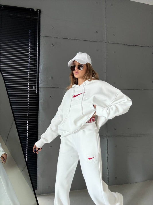 طقم ابيض Nike - KP1415