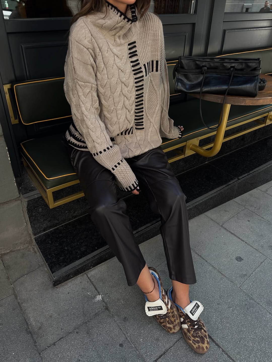 بلوزة بيج مخططة - KP4293