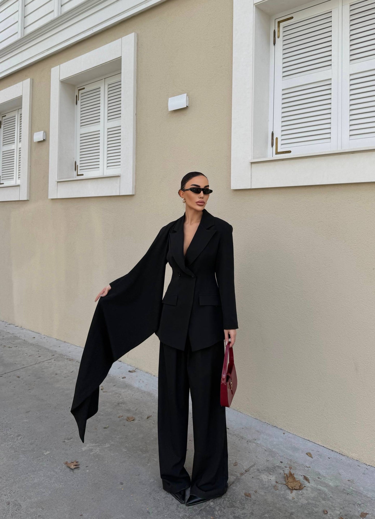 طقم بليزر مع لفحة وبنطلون اسود - KP1463