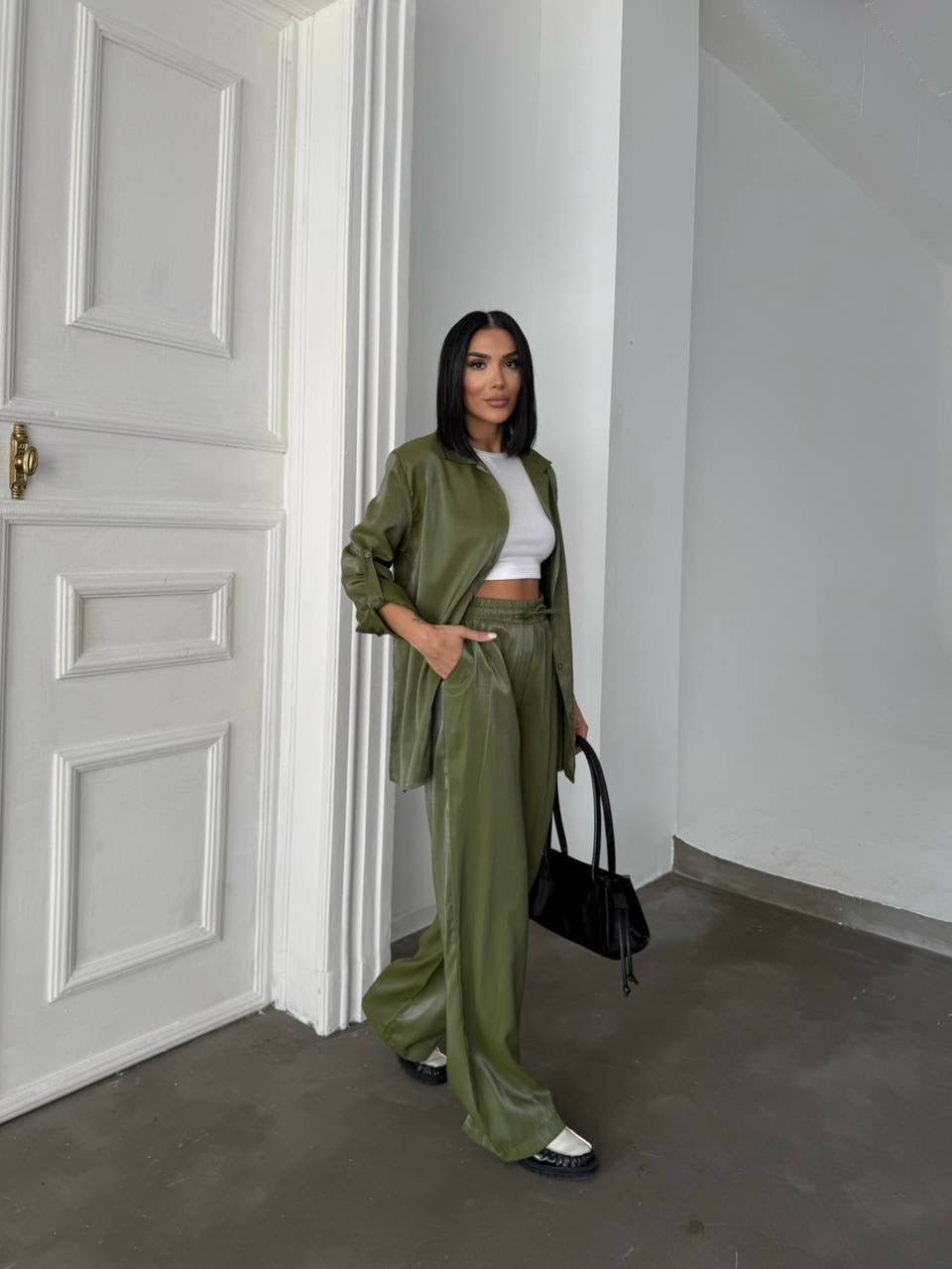 طقم قميص مع بنطلون زيتي - KP1296