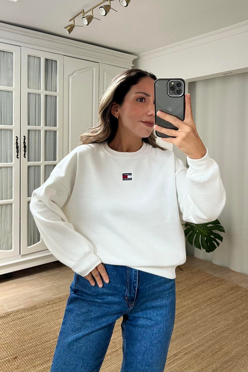 بلوزة ابيض تومي Tommy  - KP4302