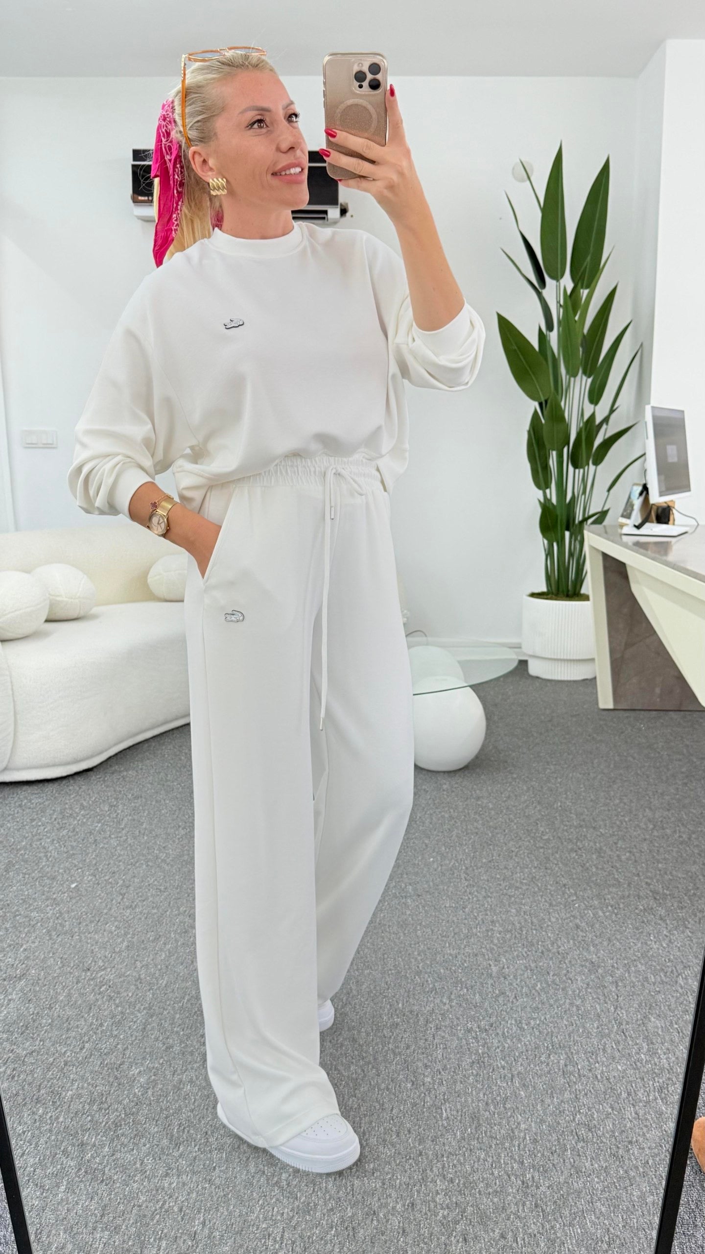 طقم لاكوست ابيض - KP1383