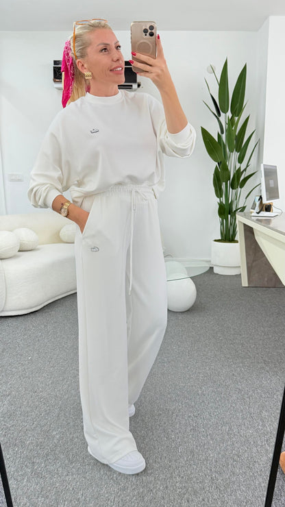 طقم لاكوست ابيض - KP1383