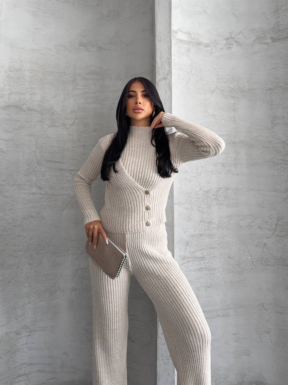طقم بيج بلوزة بأزرار مع بنطلون - KP1394