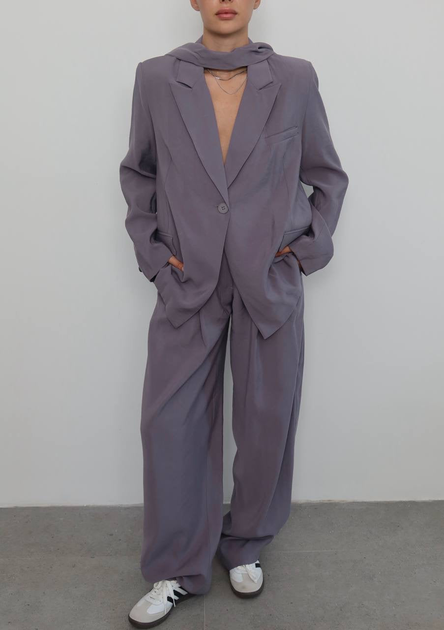 طقم بليزر بربطة مع بنطلون رمادي - KP1360