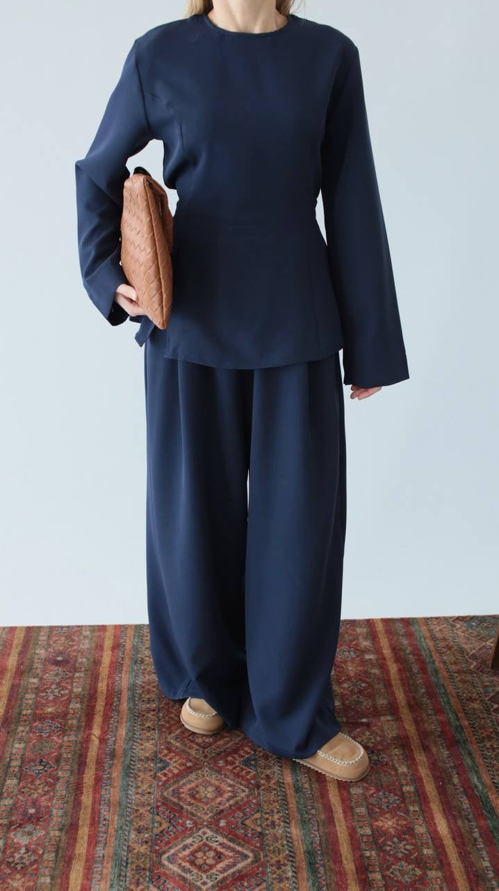 طقم بلوزة مع بنطلون كحلي - KP1406