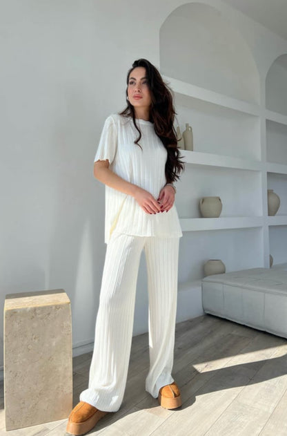 طقم تريكو ابيض - KP1355