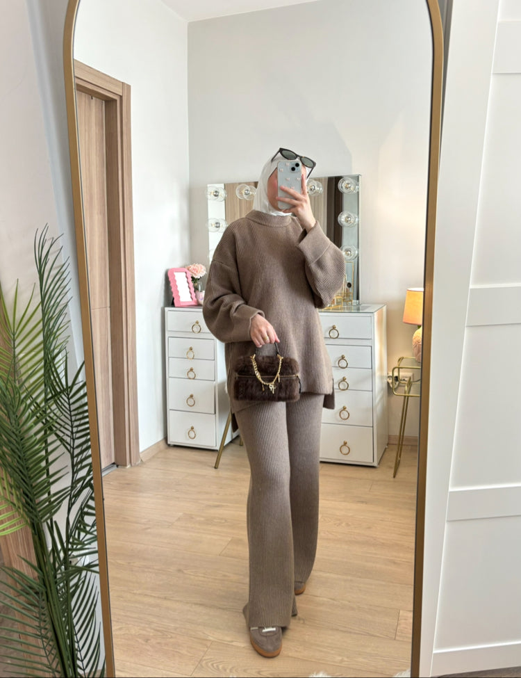 طقم يومي بني فاتح - KP1393