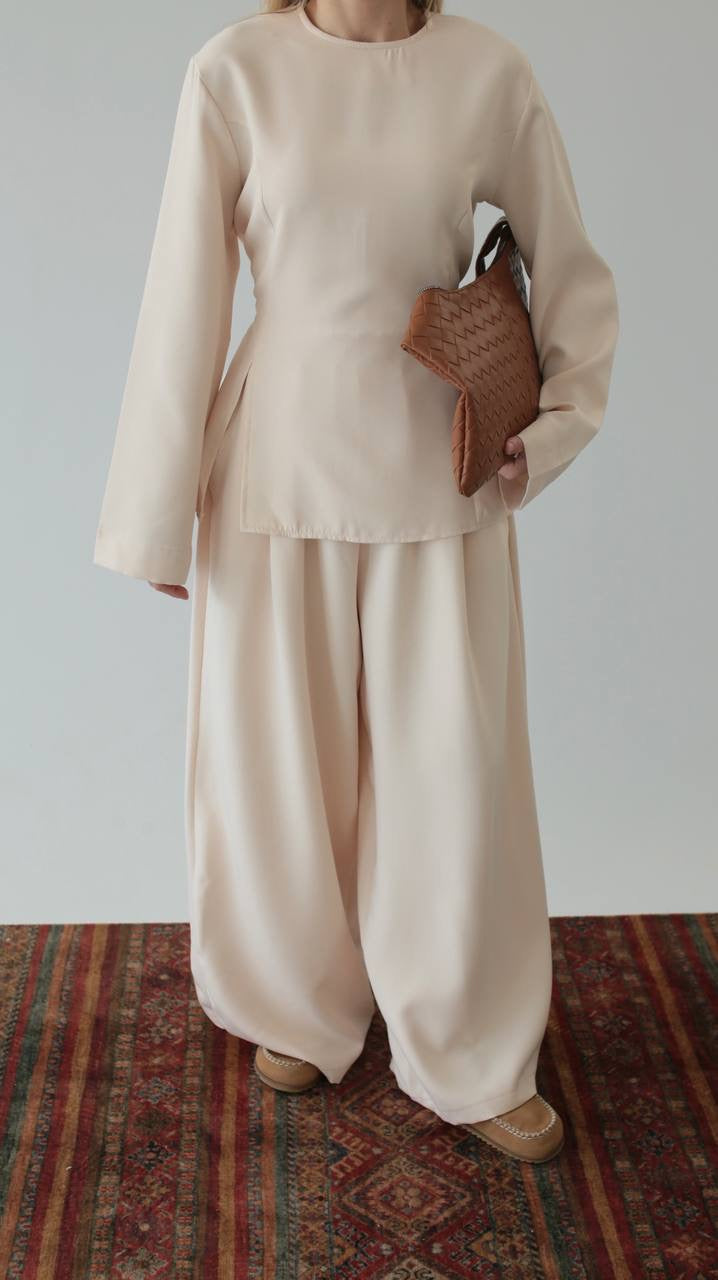 طقم بلوزة مع بنطلون بيج - KP1406