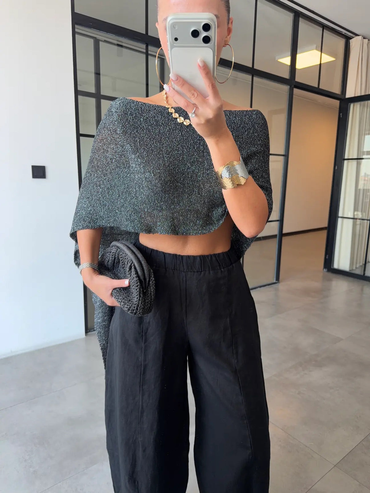 بلوزة بونشو اسود - KP4597
