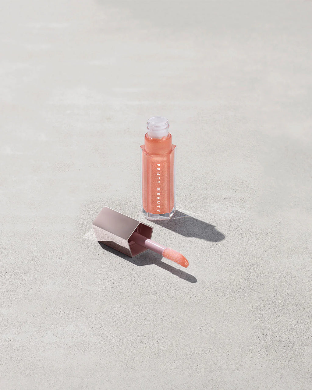 Fenty Gloss Bomb Lip Luminizer 10 CHAMP STAMP FANTASY - KB