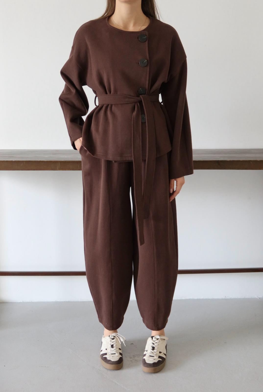 طقم بأزرار بني - KP1466