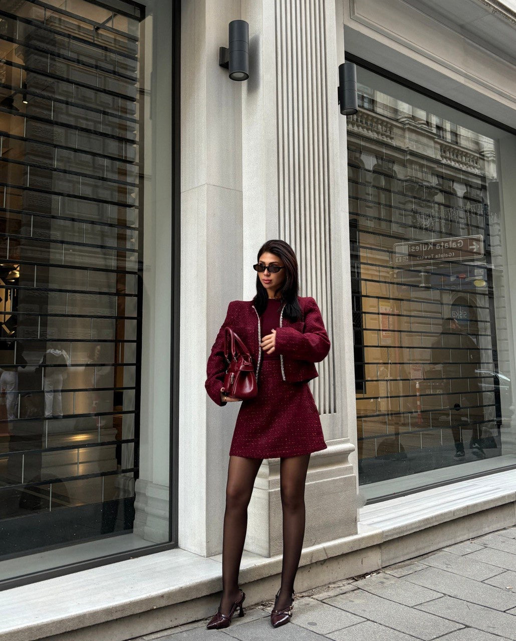 طقم جكيت مع تنورة خمري - KP1374