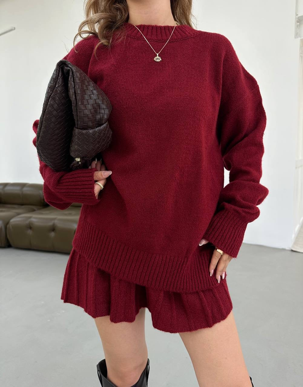 طقم تنورة مع بلوزة خمري - KP1091