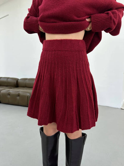 طقم تنورة مع بلوزة خمري - KP1091