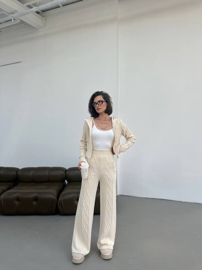 طقم مجدل جرزة بسحاب مع بنطلون بيج - KP1366