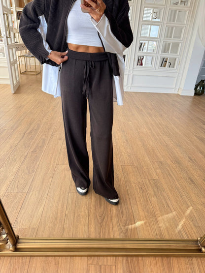 طقم بني بسحاب - KP1435