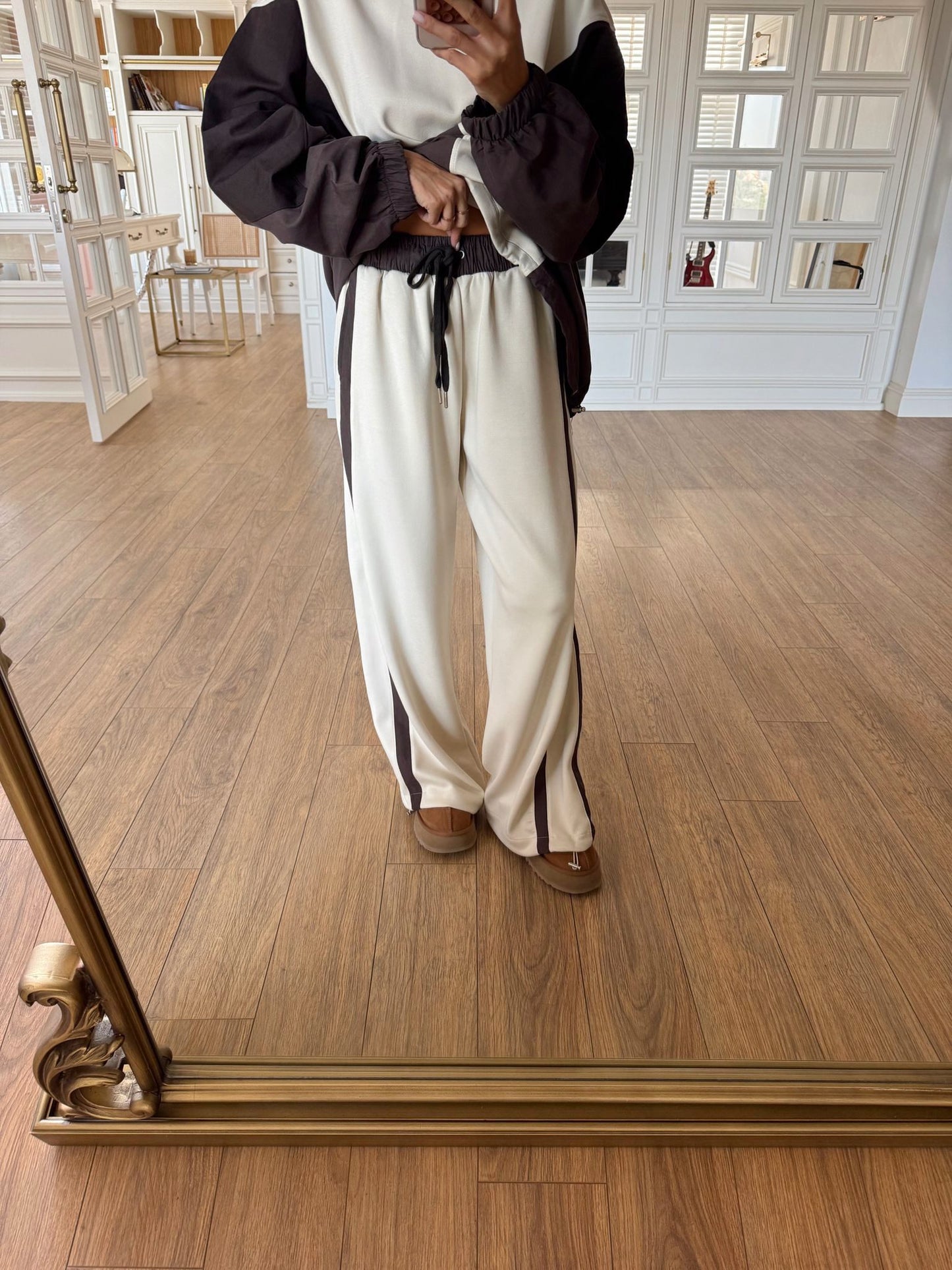 طقم تريننج بني وبيج - KP1450